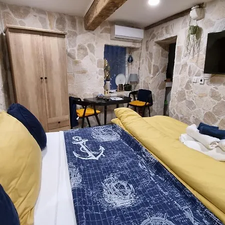 Apartament Stone