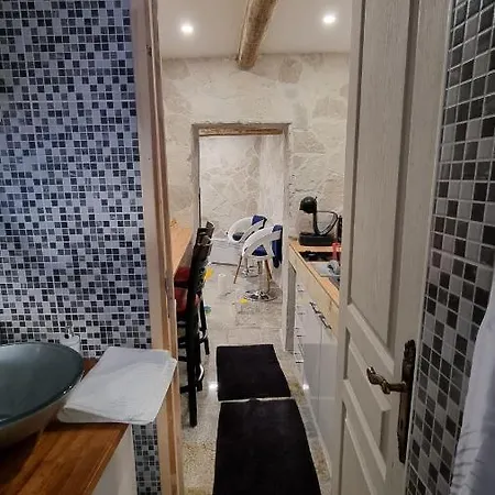 Apartment Stone