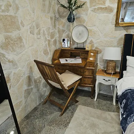 Stone Apartment *
