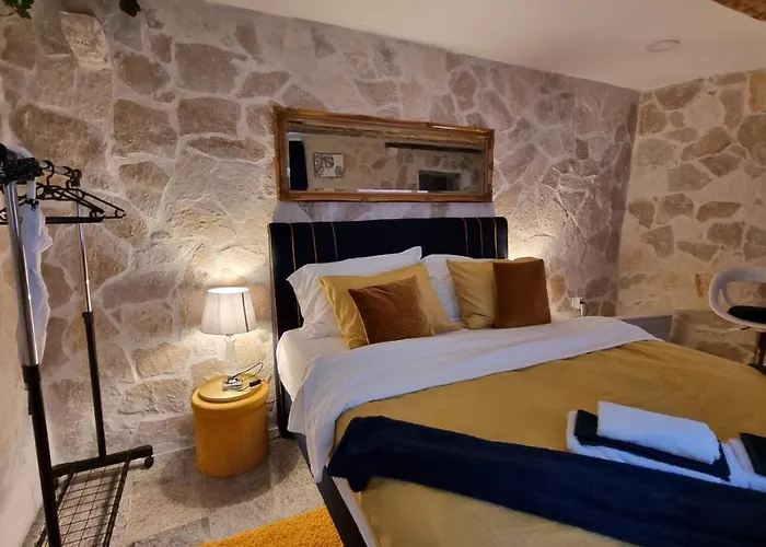 Apartamento Stone Zadar